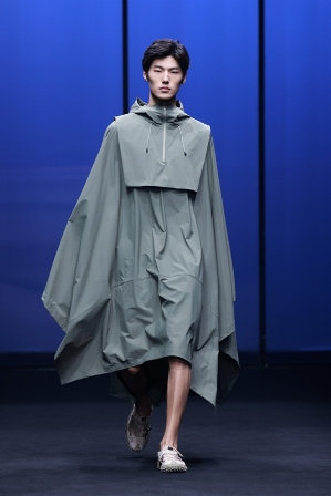 蓝途-贺华洲 (1).jpg