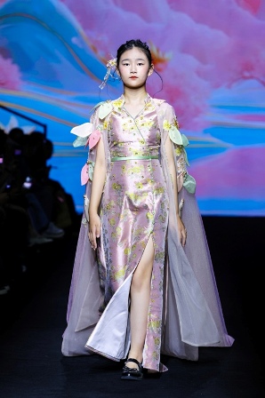 红鼓小爱·陆芳华 DPARK童话小镇 (1).JPG